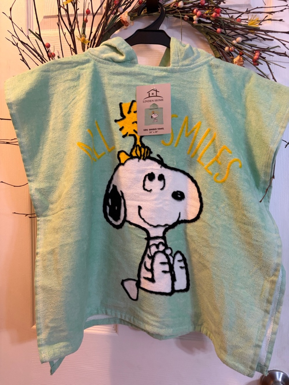 Kids peanuts Snoopy Hooded Towel